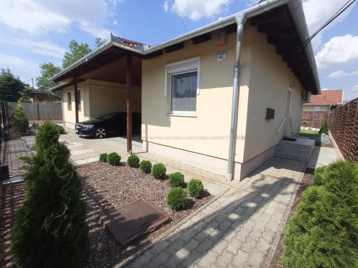 Appartement Airport *